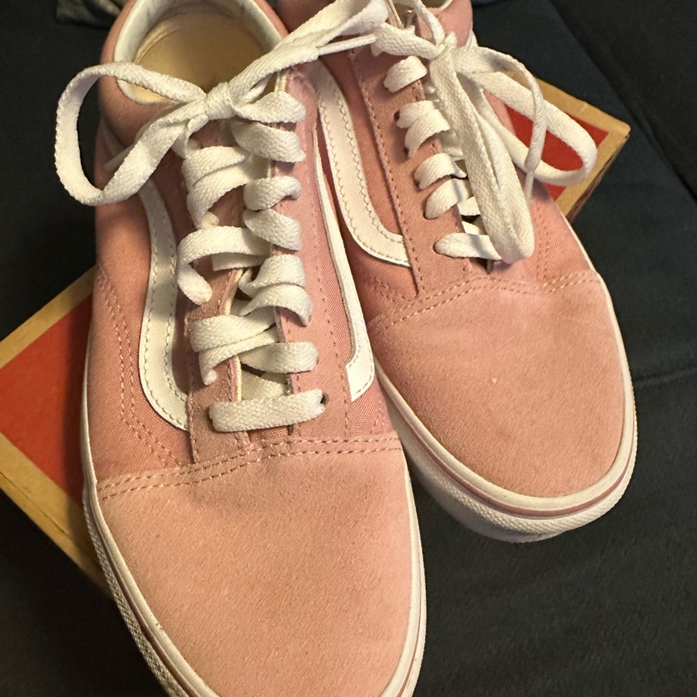 Women’s Vans - Picture 4 of 6